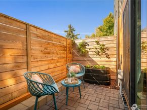 3625 Wallingford Avenue N B, Seattle WA 98103