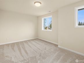 2117 SW 103rd Place, Seattle WA 98146