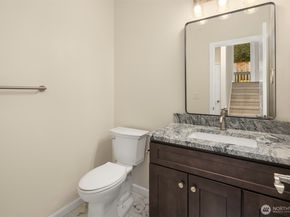 2117 SW 103rd Place, Seattle WA 98146