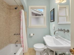 6924 38th Avenue SW, Seattle WA 98126