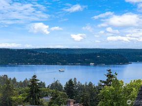6924 38th Avenue SW, Seattle WA 98126