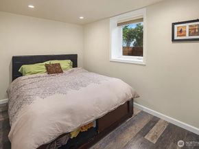 6924 38th Avenue SW, Seattle WA 98126
