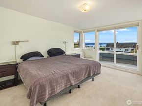6924 38th Avenue SW, Seattle WA 98126