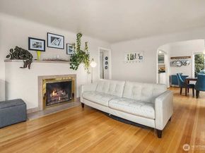 6924 38th Avenue SW, Seattle WA 98126