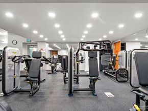 10616 NE 9th Place TH4, Bellevue WA 98004