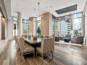 10616 NE 9th Place TH4, Bellevue WA 98004