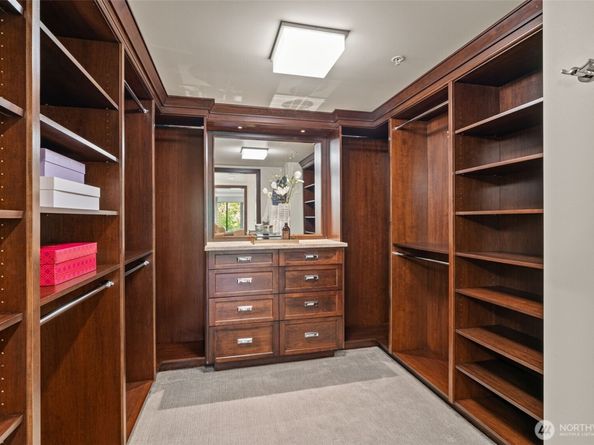 10616 NE 9th Place TH4, Bellevue WA 98004