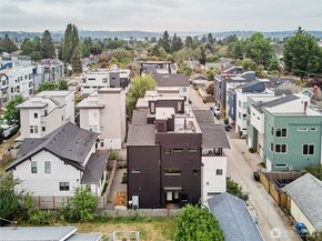 8333 13th Avenue NW B, Seattle WA 98117