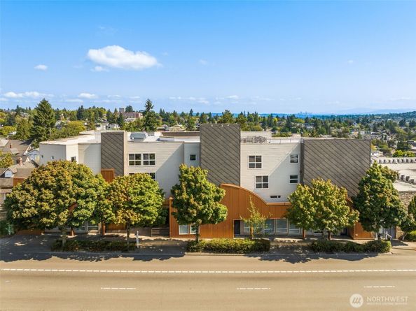 4020 Aurora Avenue N 411, Seattle WA 98103