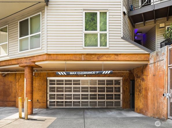 4020 Aurora Avenue N 411, Seattle WA 98103