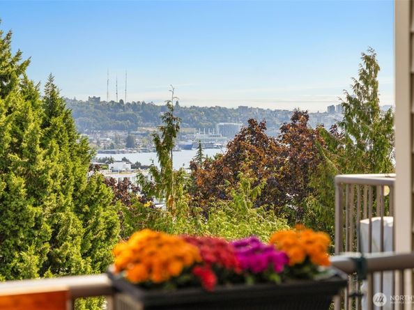 4020 Aurora Avenue N 411, Seattle WA 98103