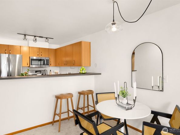 4020 Aurora Avenue N 411, Seattle WA 98103