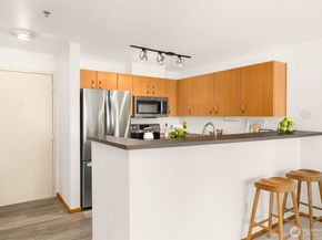 4020 Aurora Avenue N 411, Seattle WA 98103