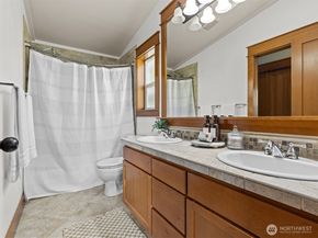 3018 SW Hinds Street, Seattle WA 98126