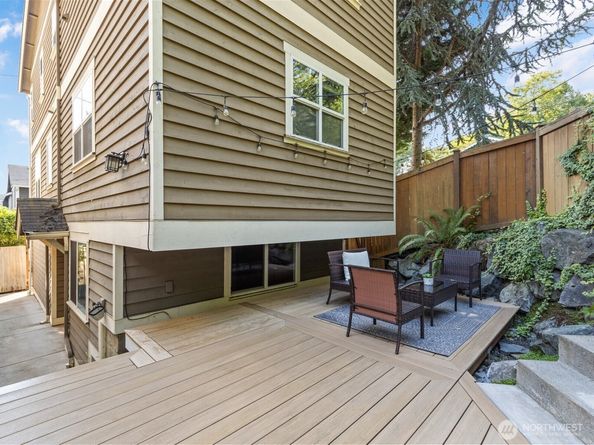 3018 SW Hinds Street, Seattle WA 98126