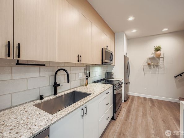 1605 S Washington St F, Seattle WA 98144