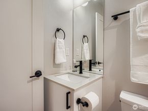1605 S Washington St F, Seattle WA 98144