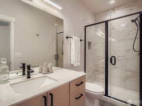 1605 S Washington St F, Seattle WA 98144