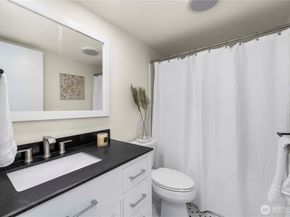 31611 37th Avenue SW, Federal Way WA 98023