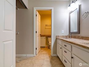 5400 Harbour Pointe Boulevard F201, Mukilteo WA 98275