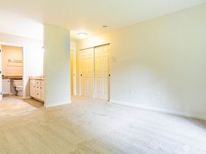5400 Harbour Pointe Boulevard F201, Mukilteo WA 98275