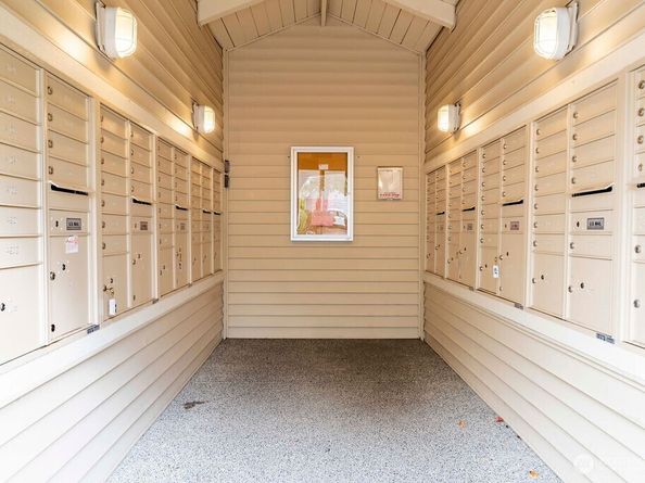 5400 Harbour Pointe Boulevard F201, Mukilteo WA 98275