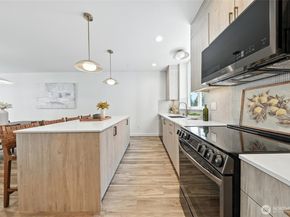 9018 13th Avenue NW A, Seattle WA 98117