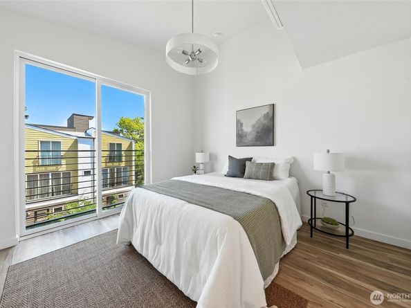 9018 13th Avenue NW A, Seattle WA 98117