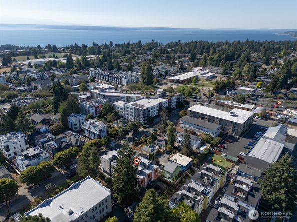 9018 13th Avenue NW A, Seattle WA 98117