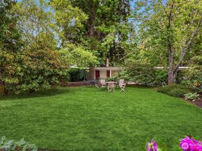 774 Madison Avenue N 774, Bainbridge Island WA 98110