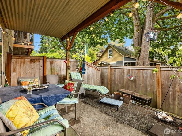 774 Madison Avenue N 774, Bainbridge Island WA 98110