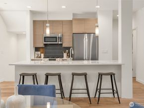 16014 Main View Lane NE, Duvall WA 98019