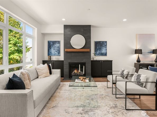 16014 Main View Lane NE, Duvall WA 98019