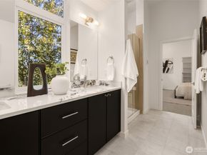 16014 Main View Lane NE, Duvall WA 98019
