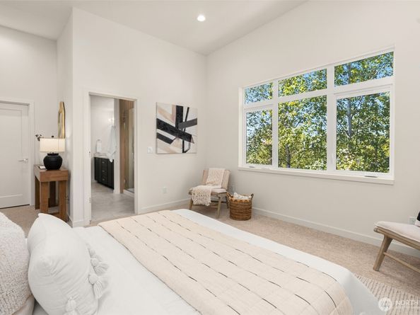16014 Main View Lane NE, Duvall WA 98019