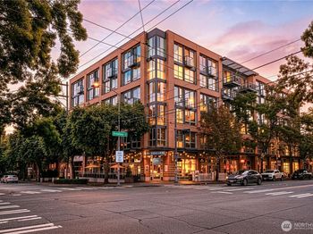 530 Broadway E