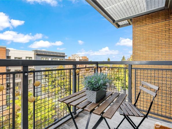530 Broadway E 606, Seattle WA 98102