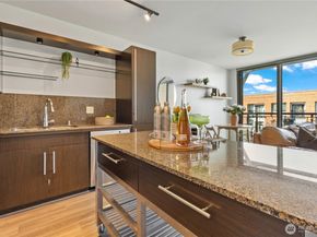 530 Broadway E 606, Seattle WA 98102