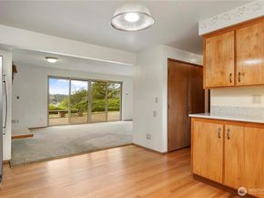 606 Rhodora Heights Road, Lake Stevens WA 98258