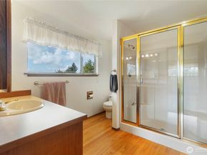 606 Rhodora Heights Road, Lake Stevens WA 98258