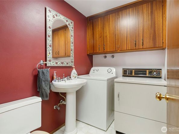 606 Rhodora Heights Road, Lake Stevens WA 98258