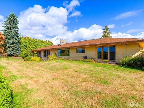 606 Rhodora Heights Road, Lake Stevens WA 98258