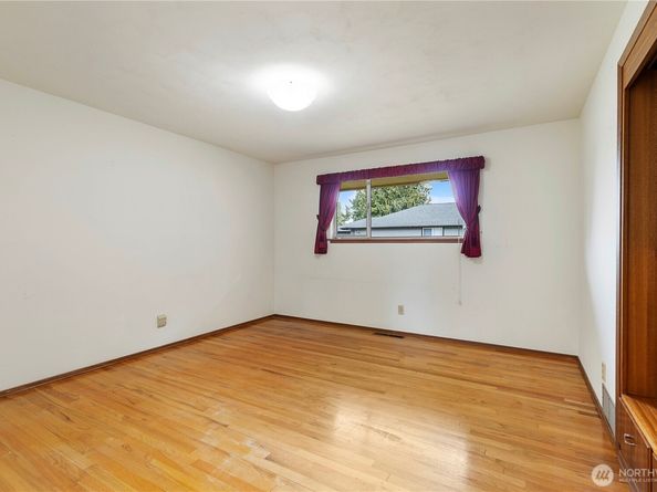 606 Rhodora Heights Road, Lake Stevens WA 98258
