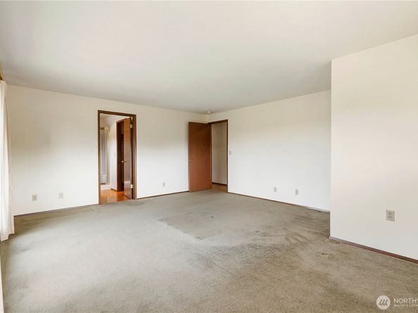 606 Rhodora Heights Road, Lake Stevens WA 98258