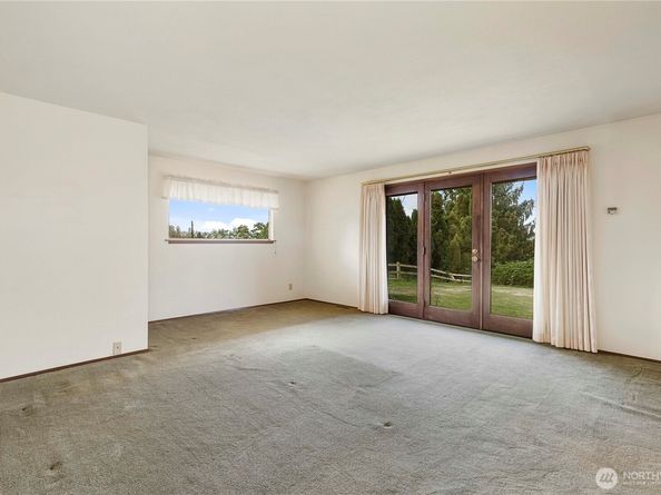 606 Rhodora Heights Road, Lake Stevens WA 98258