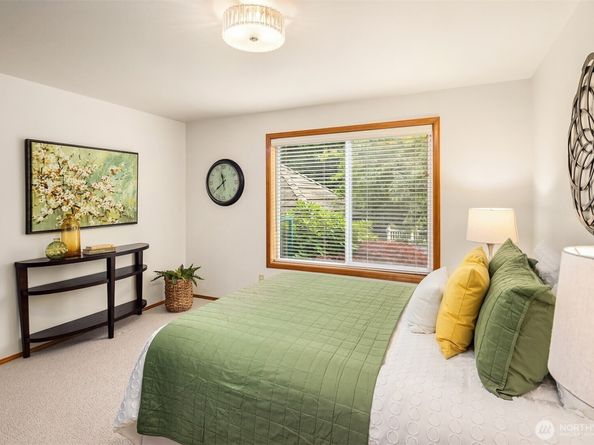 609 7th Avenue N B204, Edmonds WA 98020