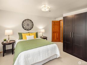 609 7th Avenue N B204, Edmonds WA 98020