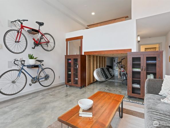 3604 Palatine Avenue N, Seattle WA 98103