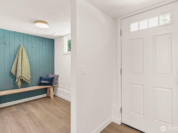 12077 75th Avenue S, Seattle WA 98178