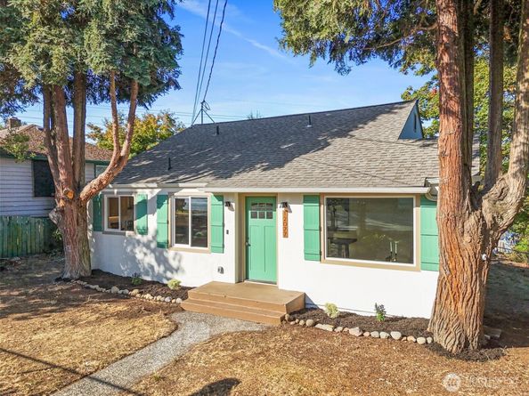 12077 75th Avenue S, Seattle WA 98178